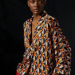 Μπλούζα εμπριμέ με πέτο