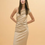 Φόρεμα ένας ώμος σούρες