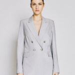 Σακάκι σταυρωτό με μεταλλικά κουμπιά