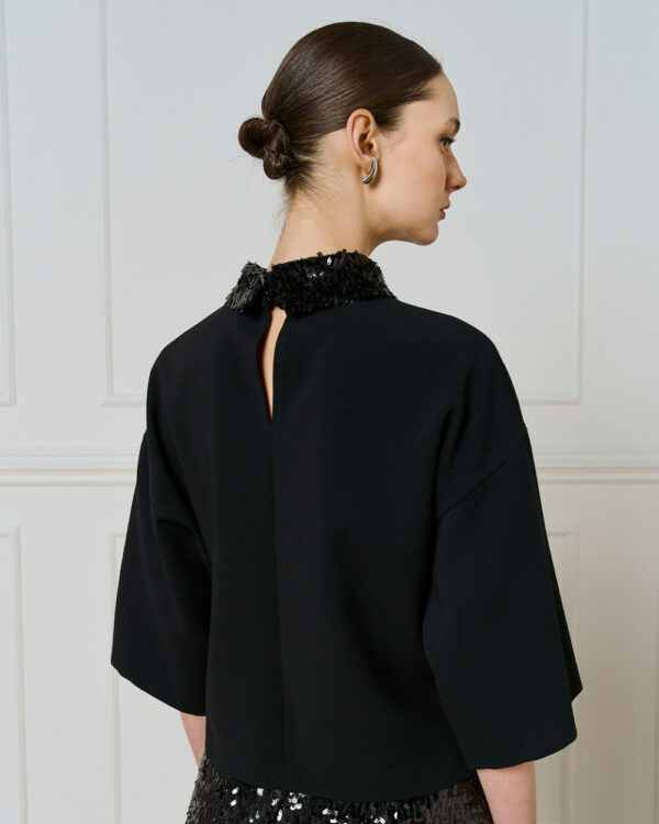 54-2015-BLACK-4-1000x1250h