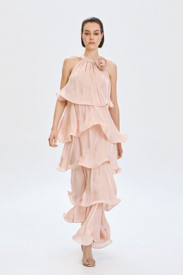 Halter dress with ruffles and a flower