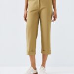 Cropped pants with turn-up hems