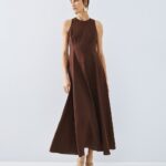 Flared sleeveless dress