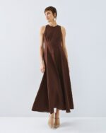 Flared sleeveless dress
