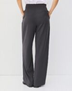 High-rise pants with pleats - Image 3