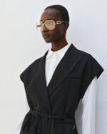 Sleeveless blazer with belt - Image 4