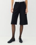 Bermuda shorts with pockets