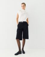 Bermuda shorts with pockets - Image 2