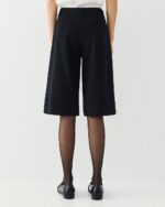 Bermuda shorts with pockets - Image 3