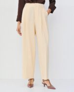 High-rise pants with pleats