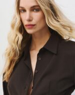 Fitted shirt with padded shoulders - Image 2