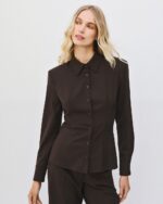 Fitted shirt with padded shoulders
